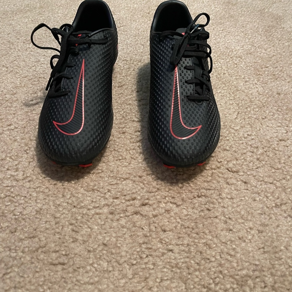 Phantom GT Academy FG/MG Womens Soccer Cleats